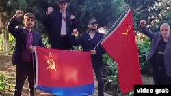 Bakıda Sovet bayraqları 