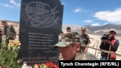 Монумент памяти жертв Уркуна в местности Ак-Шыйрак