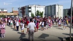 Në disa shkolla respektohen pak masat anti-COVID-19