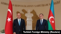 Մևլութ Չավուշօղլու, Ջեյհուն Բայրամով