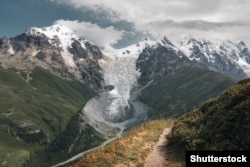 Ледник Шхара в Сванети