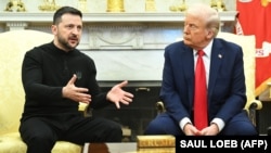 Presidenti ukrainas, Volodymyr Zelensky, gjatë takimit me presidentin amerikan, Donald Trump, në Shtëpinë e Bardhë më 28 shkurt 2025. 