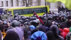 Киевта президент идарәсенә һөҗүм