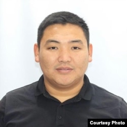 Самат Окмоткулов.