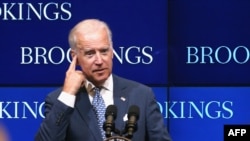 ჯო ბაიდენი ბრუკინგსის ინსტიტუტში გამოსვლისას
