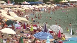 Dok se korona širi u Crnoj Gori masovni turizam