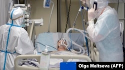 В края на юли под интензивна грижа са средно между 70 и 80 души с COVID-19, а месец по-късно те са вече около 300. Снимката е илюстративна