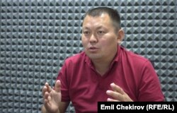 Айбек Шамшыкеев.