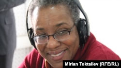 Памела Спратлен, посол США в КР.