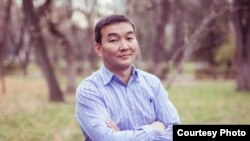 Азамат Акенеев.