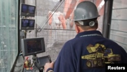 Работы на месторождении "Кумтор".