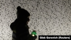 Щоб долучитися до акції «Запали свічку пам’яті», достатньо запалити свічку на своєму вікні