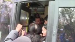 Маршруткалар жүрбөй, эл көчөдө калды