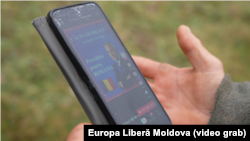 Comisia Europeană este îngrijorată de prezența excesivă a conținutului cu și despre Călin Georgescu la secțiunea „Pentru tine” afișată utilizatorilor care nu îl urmăreau. Aceste afișări erau disproporționate față de alți candidați.