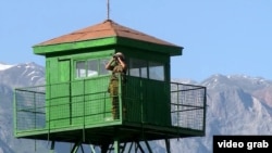 Тажик-ооган чек арасынын Шамсиддин Шохин районундагы бекети 