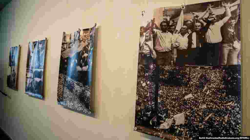 Тимчасова експозиція в Музеї історії міста Києва, приурочена до 30-річчя підняття синьо-жовтого прапора на Київрадою у 1990 році. Київ, 24 липня 2020 року