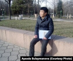 Абдылхак окуудан кийин, Бишкек