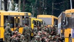 რეზერვისტების შეკრება გორში. 2008 წლის 9 აგვისტო.