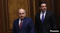 Armenia - Prime Minister Nikol Pashinian and speaker Alen Simonian arrive for a session in parliament, February 12, 2025.