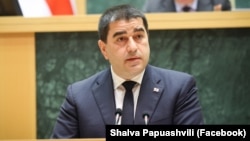 Шалва Папуашвілі підкреслив, що інфраструктуру для голосування поза межами Грузії більше не створюватимуть