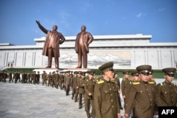 În Coreea de Nord, conscripția este obligatorie pentru bărbați și electivă pentru femei.