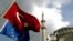 Флаги Евросоюза и Турции в Стамбуле