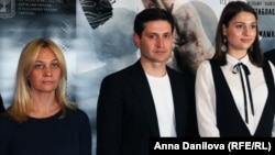 Ahtem Seitablayev Ekinci cian cenki vaqtında 88 yeudiy balanı qurtarğan qırımtatar qızı Saide Arifovanıñ ikâyesi tarif etilgen "Başqasınıñ duası" filminiñ taqdim merasiminde. 2017 menesi mayısnıñ 16-sı, Kyiv