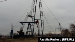 Balaxanıda neft buruğu