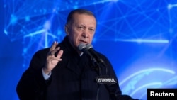 Președintele Turciei, Tayyip Erdogan, este unul dintre cei mai puternici negociatori între liderii NATO. Aici luând parte la o ceremonie menită să atragă atenția asupra sporirii capacității Turciei de stocare a gazului. 16 decembrie 2022.