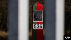 Памежны слуп Беларусі, архіўнае фота