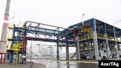 Azerbaijan - A view of an oil refinery in Baku, December 21, 2018.