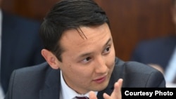 Аскар Сыдыков.