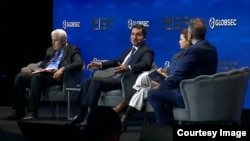 Ադրբեջանի նախագահի օգնական Հիքմեթ Հաջիևը Պրահայի «Գլոբսեք 2025» ֆորումում, 14-ը հուլիսի, 2025թ. 