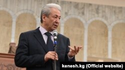 Адахан Мадумаров.