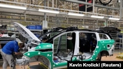 Хитой электромобиллари. Иллюстратив сурат.