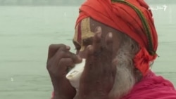 هندي چارواکي: په کومب مېله کې ۴۰۰ مېلیونه هندوان ګډون کوي