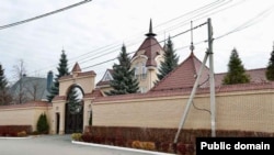 Особняк Махонина-старшего с флюгером и собствнной бухтой