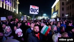 Noi proteste izbucnesc în Bulgaria după reintroducerea controversatului proiect de buget