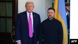 Дональд Трамп и Владимир Зеленский перед встречей в Белом доме, Вашингтон, 17 октября 2025 года