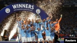 Manchester City-ն տոնում է հաղթանակը, «Քեմալ Աթաթուրք» մարզադաշտ, Ստամբուլ, 10-ը հունիսի, 2023թ. 
