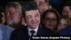 Nicușor Dan la momentul anunțării exit-poll-urilor care-l dădeau la mică distanță în spatele lui Crin Antonescu.