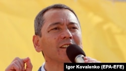 Омурбек Бабанов.