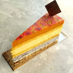 Адина Агакишиева жасаган "Бишкек" торту.