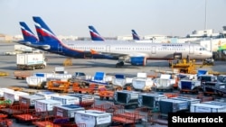 Еърбъс А321 на Аерофлот на международното летище "Шереметиево".