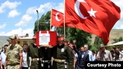 Туратбек Гүрожак менен коштошуу зыйнаты.