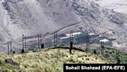 د پاکستان پوځ وايي پر ډېورنډ کرښه یې د اغزن تار غځولو کار ۹۴ سلنه بشپړ کړی دی ــ انځور له ارشيفه