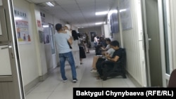 Балдардын кардиохирургия бөлүмүнүн бейтапканасы жертөлөдө жайгашкан.