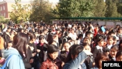 Кыргызстан мыкты адистерге муктаж.