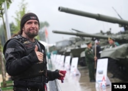 Президент Всероссийского мотоклуба "Ночные волки" Александр Залдостанов (Хирург), архивное фото