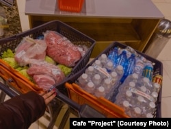 Прадукты і вада, якія ўкраінцы набывалі для беларусаў